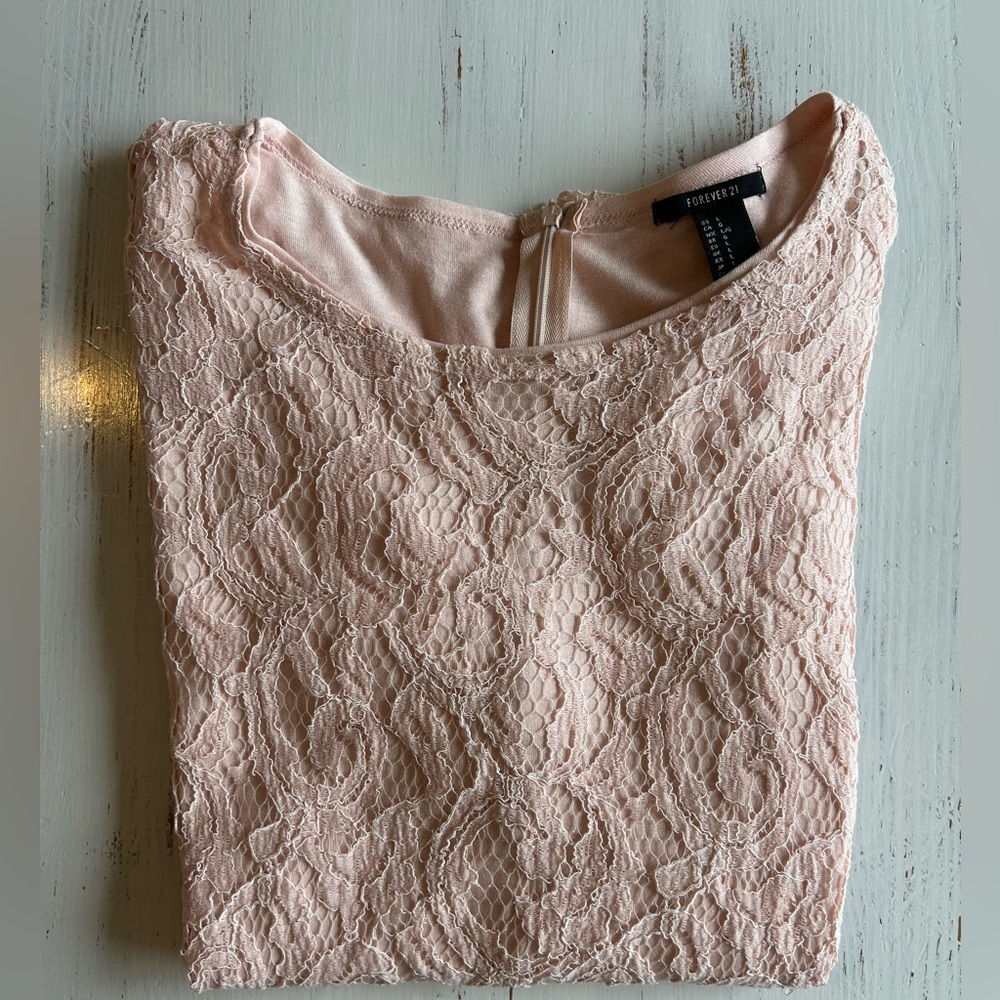 Forever 21 Light Pink Laceā Top - Picture 3 of 5